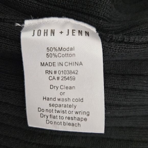 John + Jenn Tunic Sweater Cardigan Black Long Sleeve Rib Knit VNeck Button Large - Picture 5 of 5